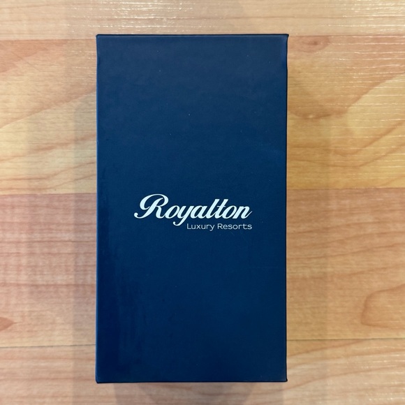 New Royalton Luxury Resorts Room Spray Scent Air Freshener 15ML - Picture 2 of 5